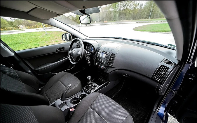 Hyundai I30 cena 19900 przebieg: 150000, rok produkcji 2012 z Elbląg małe 596